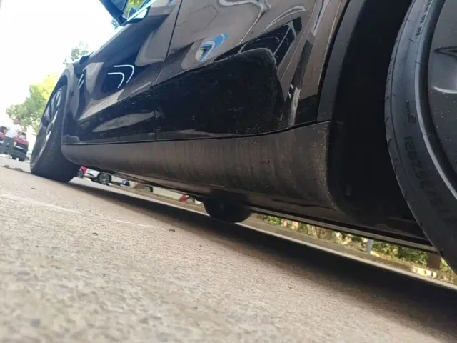 Tesla Model Y — Фото автомобиля 21