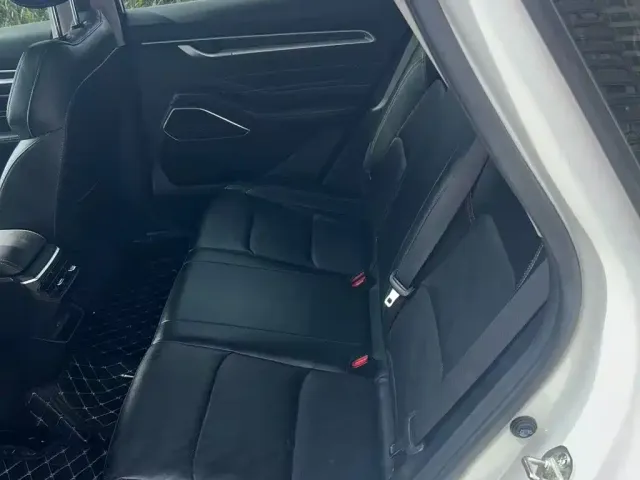 Geely Emgrand — Фото автомобиля 15