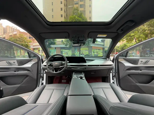 Cadillac XT5 — Фото автомобиля 27