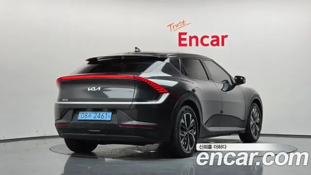 Kia EV6 — Фото автомобиля 2