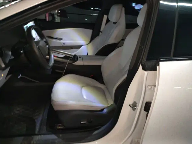 Arcfox Alpha S5 — Фото автомобиля 7