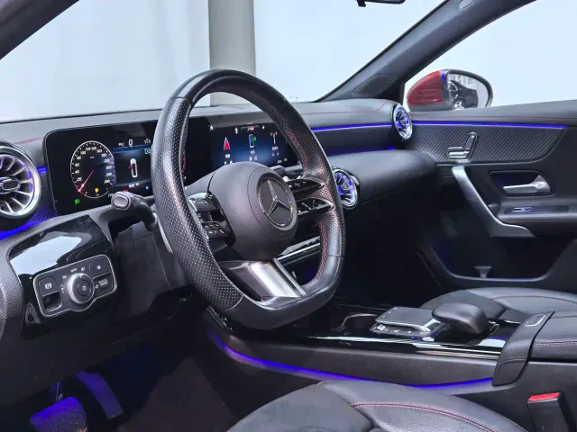 Mercedes-Benz A-Class — Фото автомобиля 11
