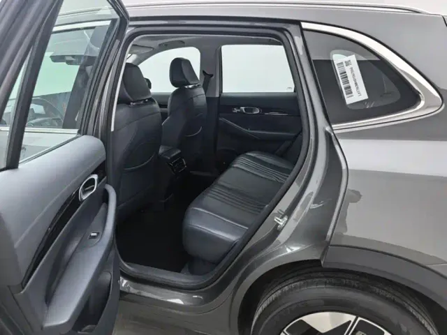 Geely Galaxy E5 — Фото автомобиля 8