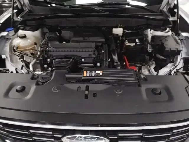 Ford Edge — Фото автомобиля 19