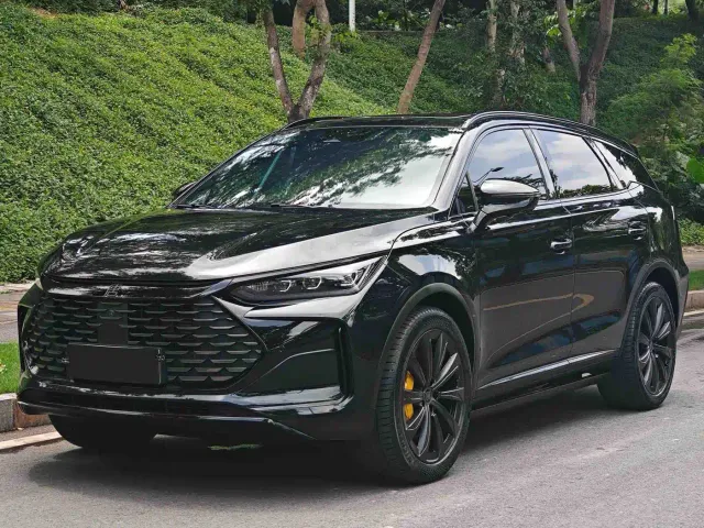 Фотография автомобиля — BYD Tang