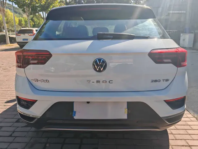 Volkswagen T-Roc — Фото автомобиля 5