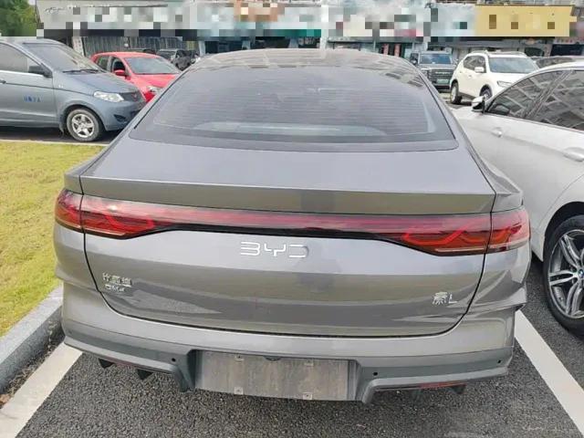 BYD Qin L — Фото автомобиля 5