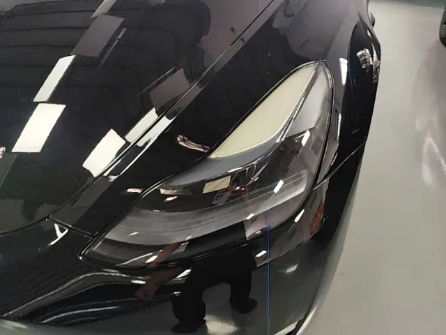 Tesla Model Y — Фото автомобиля 23