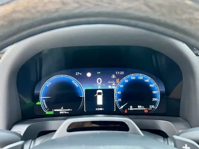 Toyota Vellfire — Фото автомобиля 12
