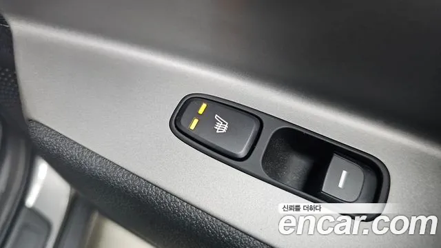Kia Niro — Фото автомобиля 21