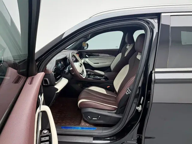 Geely Xingyue L — Фото автомобиля 12