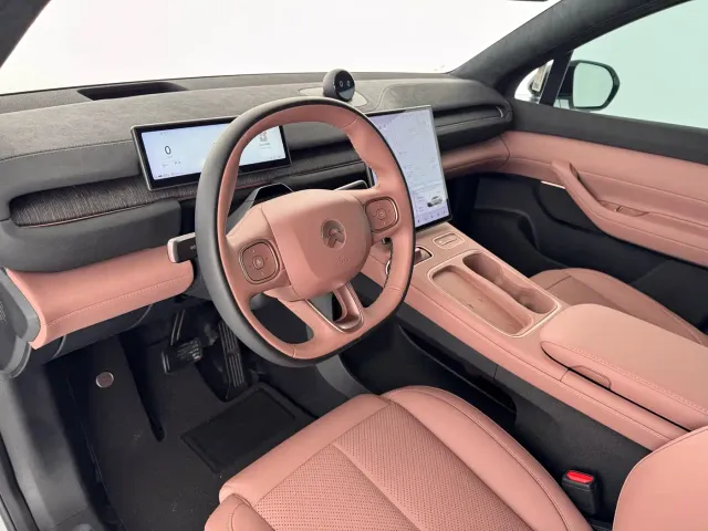 Nio EC6 — Фото автомобиля 5