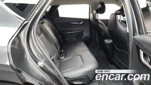 Kia EV6 — Фото автомобиля 9
