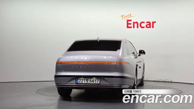 Hyundai Grandeur Grandeur (GN7) 2.5 Бензин 2WD — Фото автомобиля 4