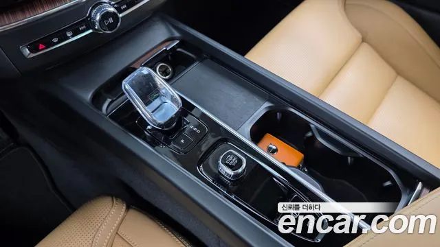 Вольво XC60 B5 Ultra Bright — Фото автомобиля 9