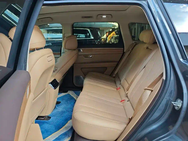 Aito M7 — Фото автомобиля 2