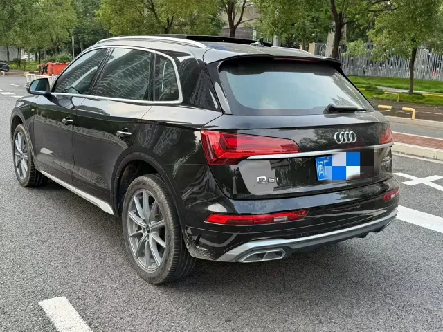 Audi Audi Q5L 2024 Model 40 TFSI Fashion Dynamic — Фото автомобиля 4