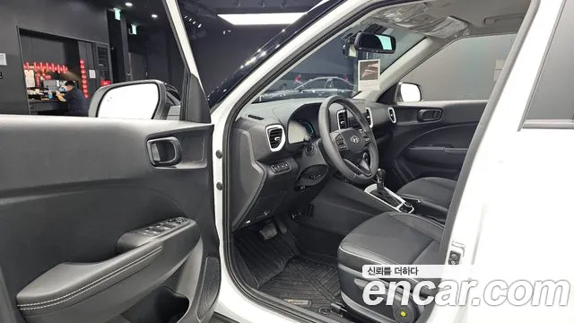Hyundai Venue — Фото автомобиля 15