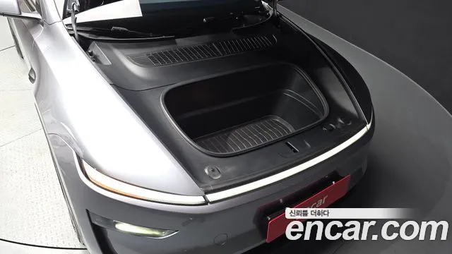 Tesla Model Y — Фото автомобиля 5