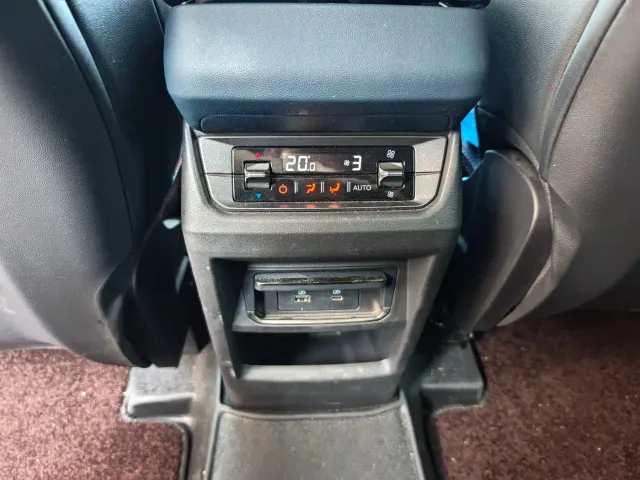 Ford Edge — Фото автомобиля 10