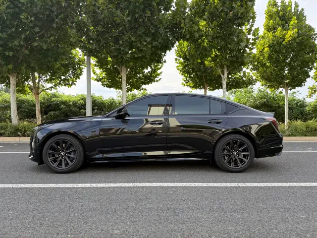 Cadillac CT5 — Фото автомобиля 4