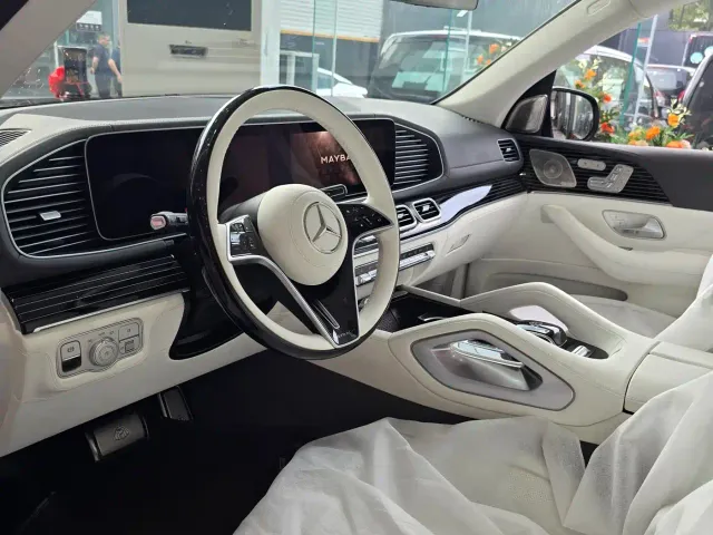 Mercedes-Benz GLS-Class — Фото автомобиля 8