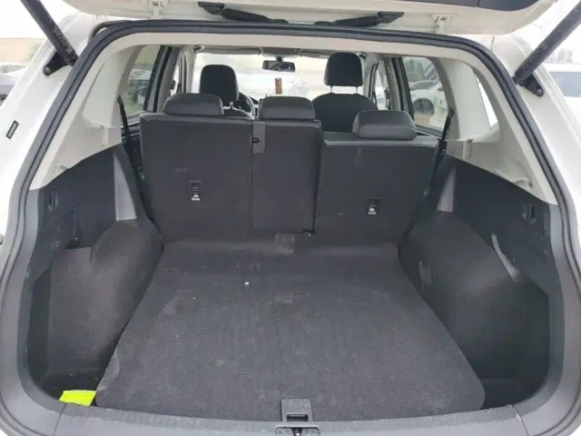 Volkswagen Tiguan L — Фото автомобиля 18