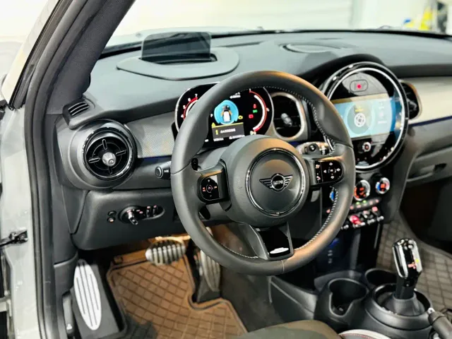 MINI John Cooper Works — Фото автомобиля 12