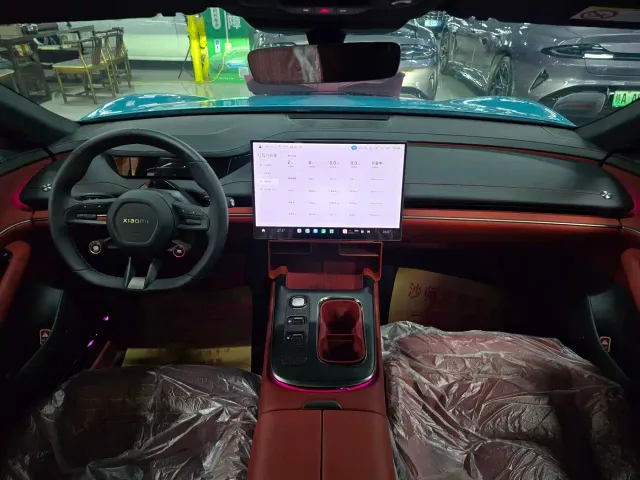 Xiaomi SU7 — Фото автомобиля 14