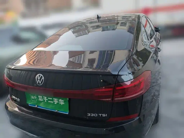 Volkswagen Passat — Фото автомобиля 5