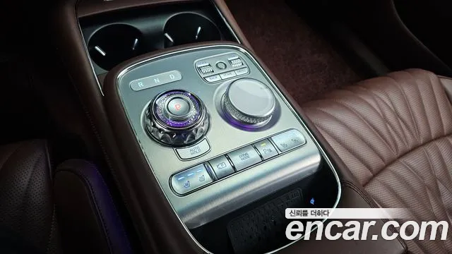 Genesis G90 Бензин 3.5 турбо AWD — Фото автомобиля 9