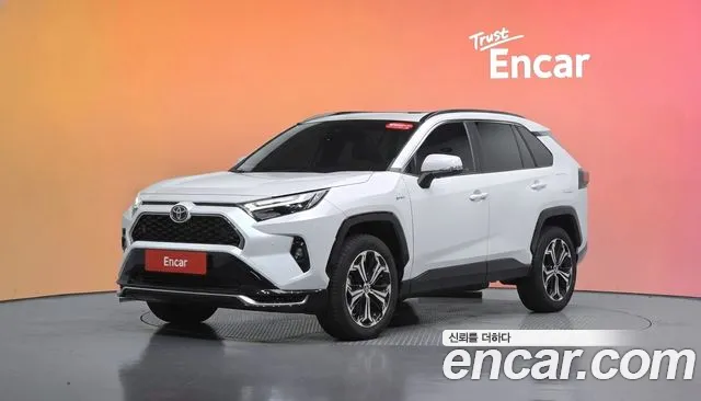 Фотография автомобиля — Toyota RAV4 5th Gen