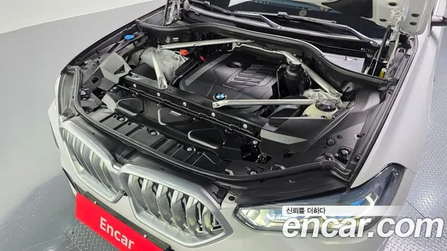BMW X6 xDrive40i M Sport — Фото автомобиля 5