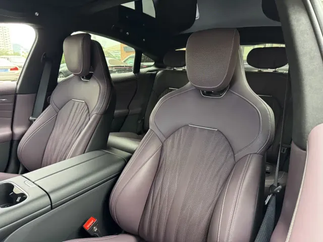 Xiaomi SU7 — Фото автомобиля 17