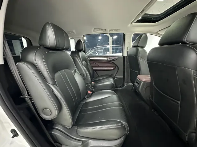 GAC Trumpchi M6 — Фото автомобиля 16