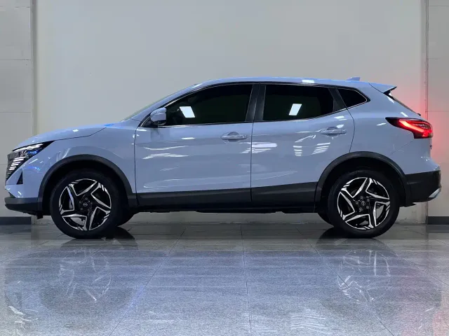 Nissan Qashqai — Фото автомобиля 4