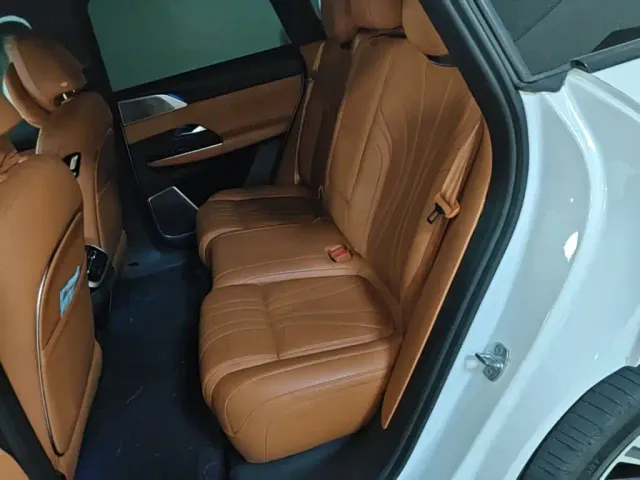 Xpeng G9 — Фото автомобиля 16