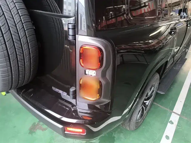 Haval H9 — Фото автомобиля 7