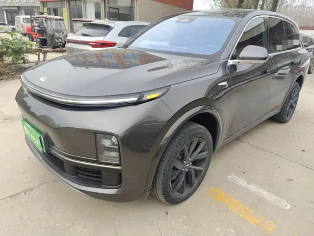 Фотография автомобиля — Li Auto L8