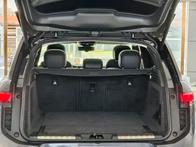 Land Rover Range Rover Sport — Фото автомобиля 21