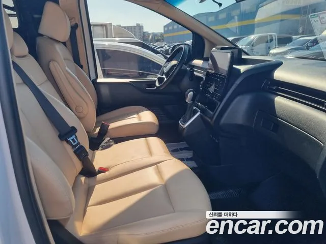 Hyundai Staria — Фото автомобиля 13