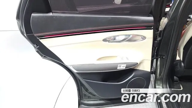 Genesis GV70 — Фото автомобиля 14