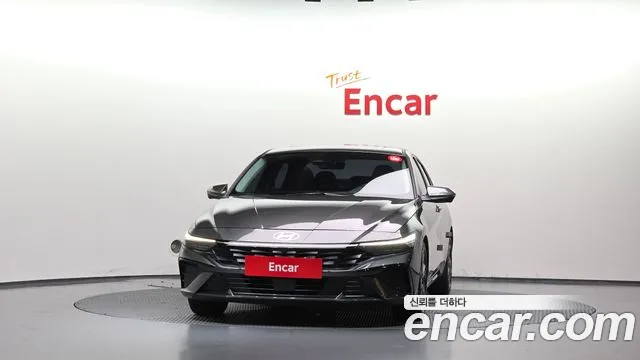 Hyundai Avante CN7 — Фото автомобиля 3