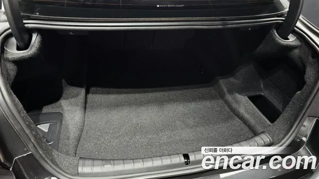 BMW 5 Series G30 — Фото автомобиля 23