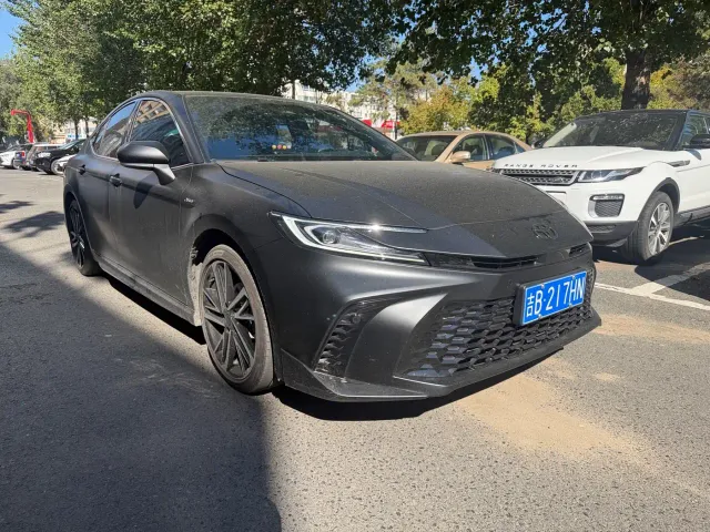 Toyota Camry — Фото автомобиля 3