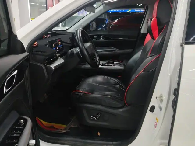 Changan Oshan Changan Oshan Z6 2023 Blue Whale 1.5T DCT Smart Premium — Фото автомобиля 9
