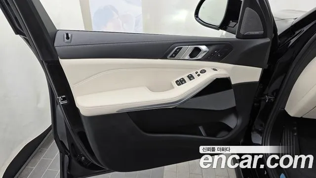 BMW X5 xDrive 40i M Sport — Фото автомобиля 22