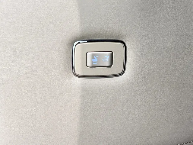 Toyota Vellfire — Фото автомобиля 13