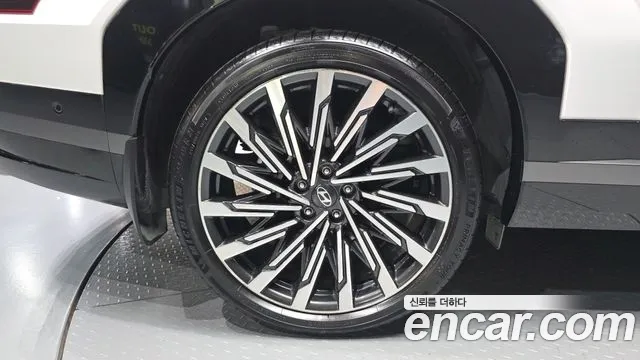 Hyundai Santa Fe MX5 — Фото автомобиля 5