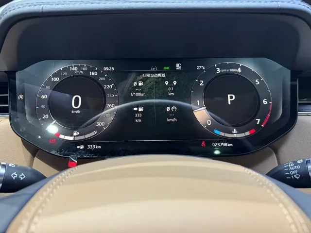 Land Rover Range Rover — Фото автомобиля 8